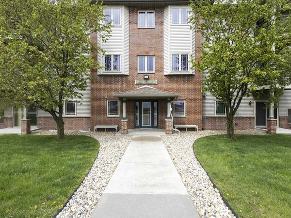 102 Prairie Heights Drive, Unit 216, Verona, WI 53593