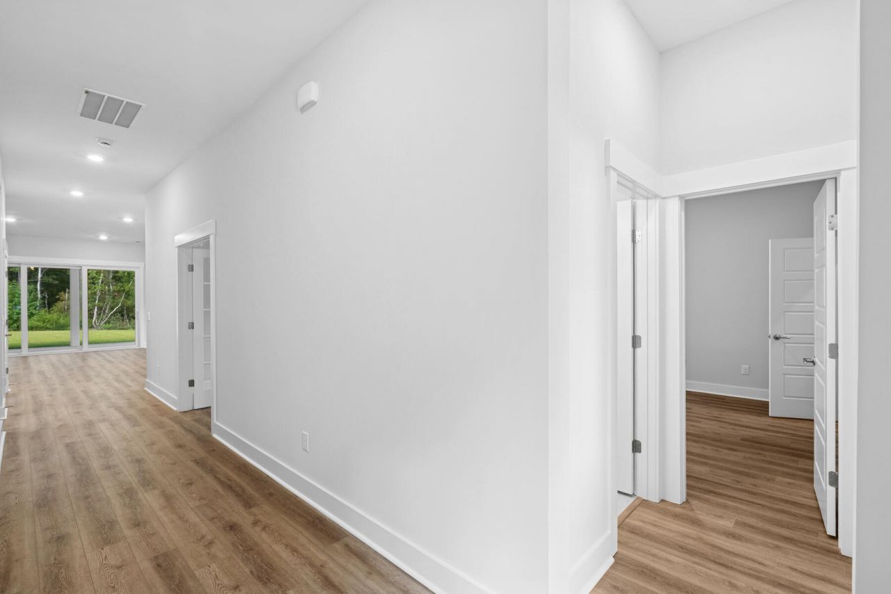 509 Spiral Ramp Court Photo 14