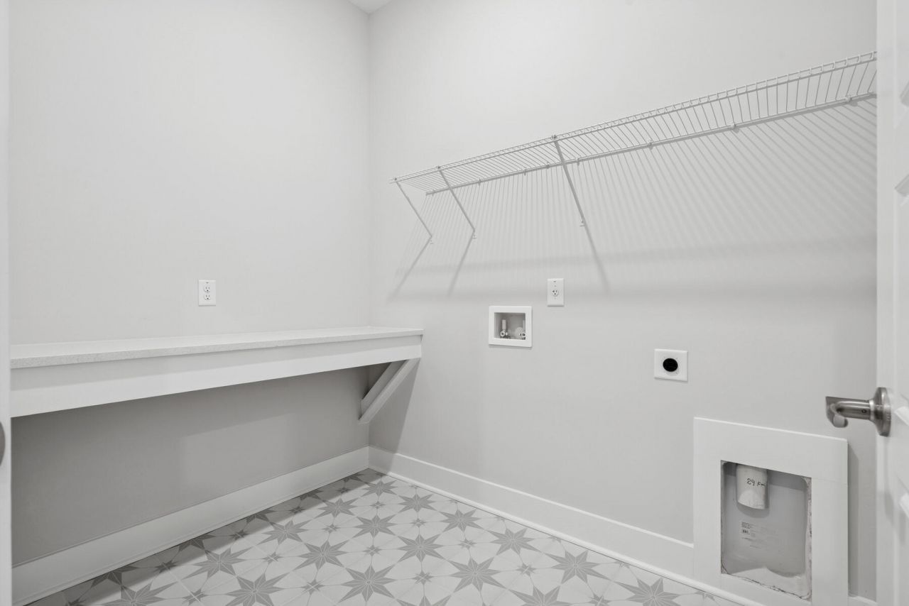 509 Spiral Ramp Court Photo 26