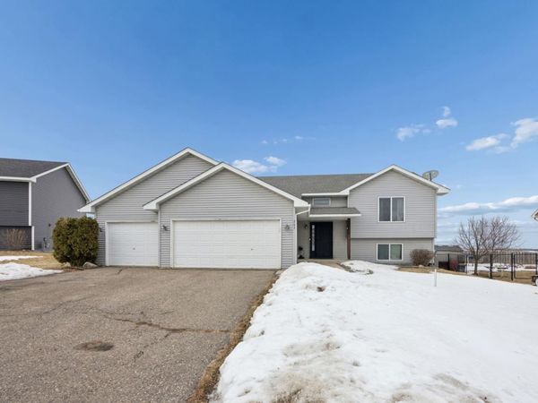 203 Quail Drive, Montrose, MN 55363