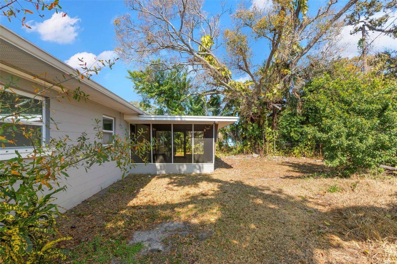 5590 Highland Street S, Saint Petersburg, FL 33705 Photo