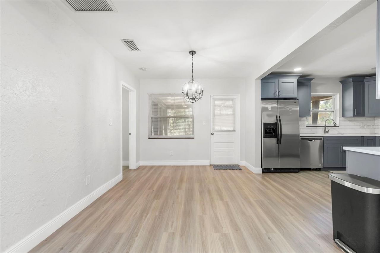 5590 Highland Street S, Saint Petersburg, FL 33705 Photo