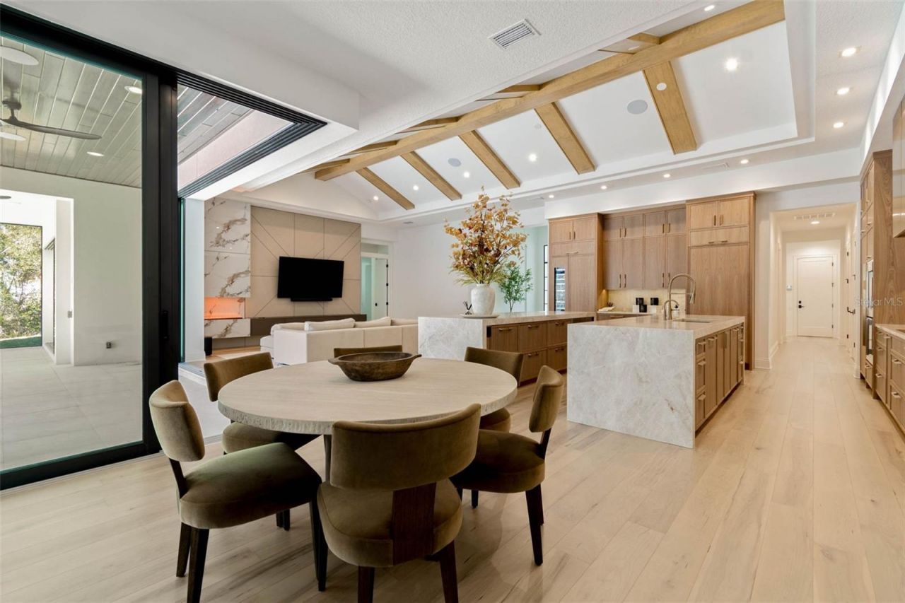 17720 Royal Eagle Lane, Lutz, FL 33549 Photo