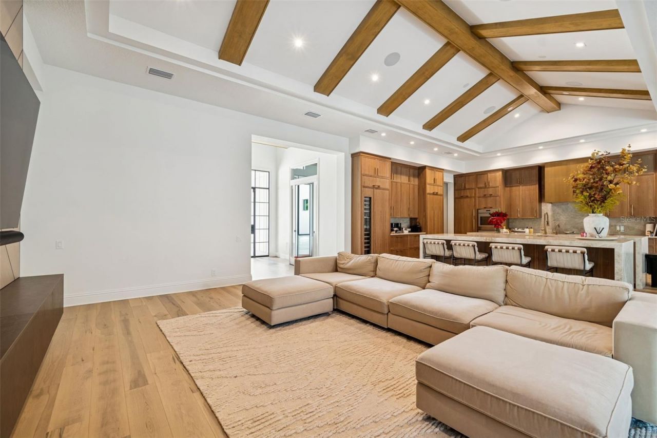 17720 Royal Eagle Lane, Lutz, FL 33549 Photo