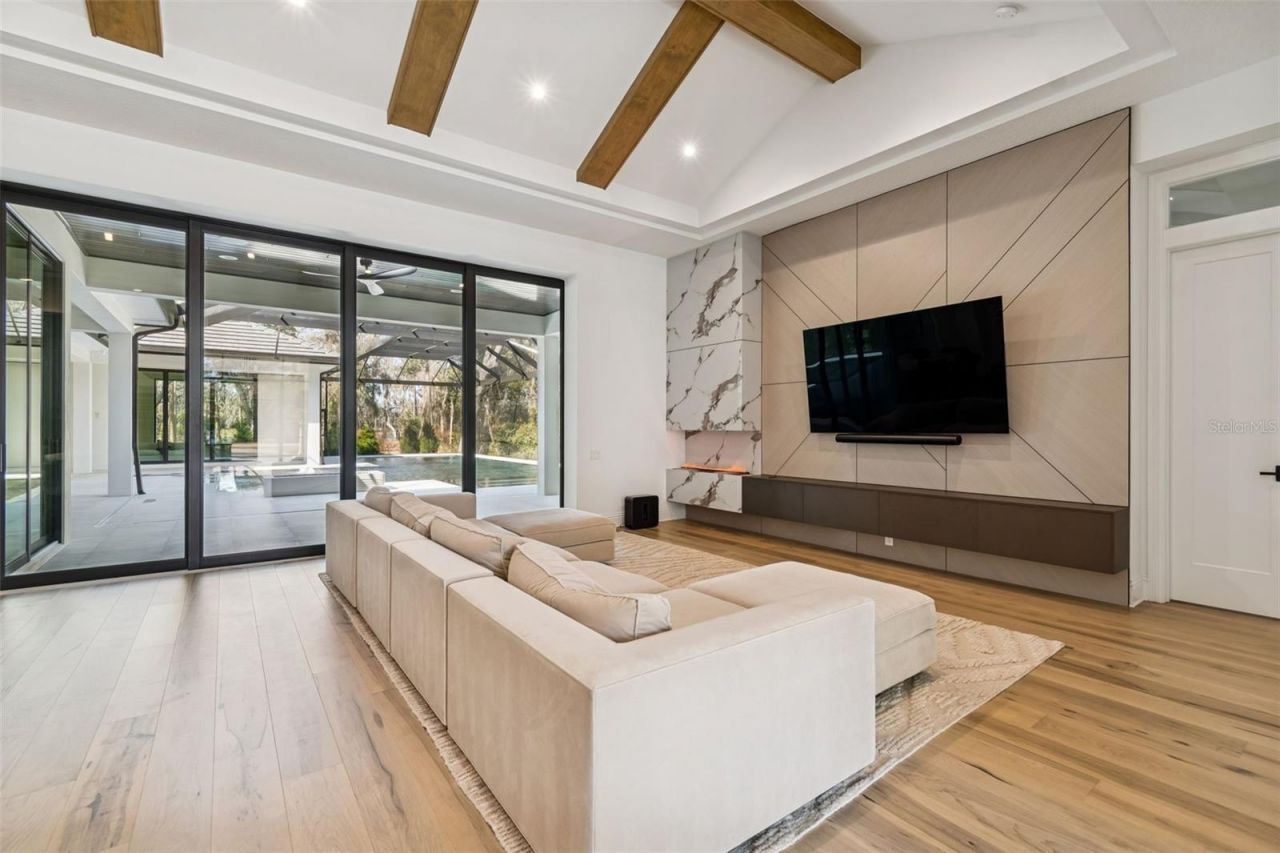 17720 Royal Eagle Lane, Lutz, FL 33549 Photo