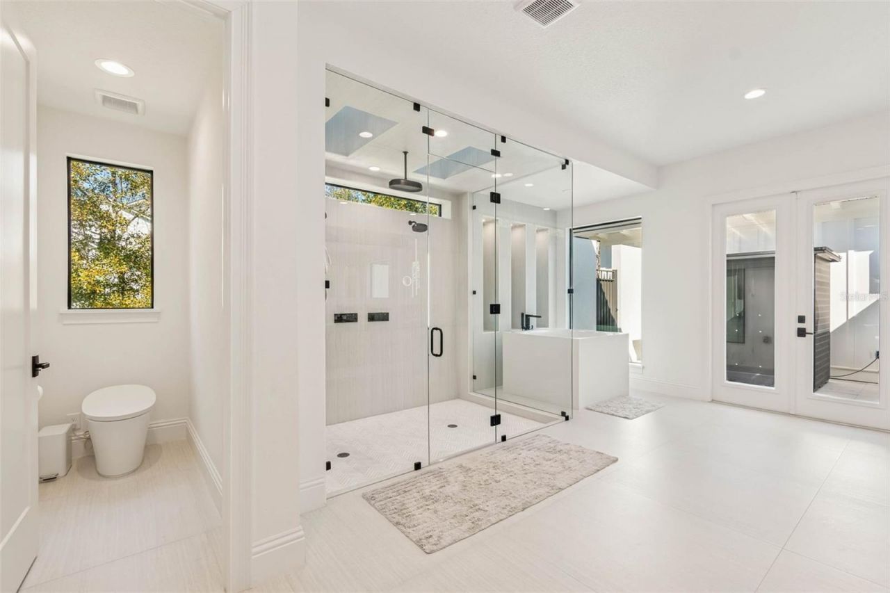 17720 Royal Eagle Lane, Lutz, FL 33549 Photo