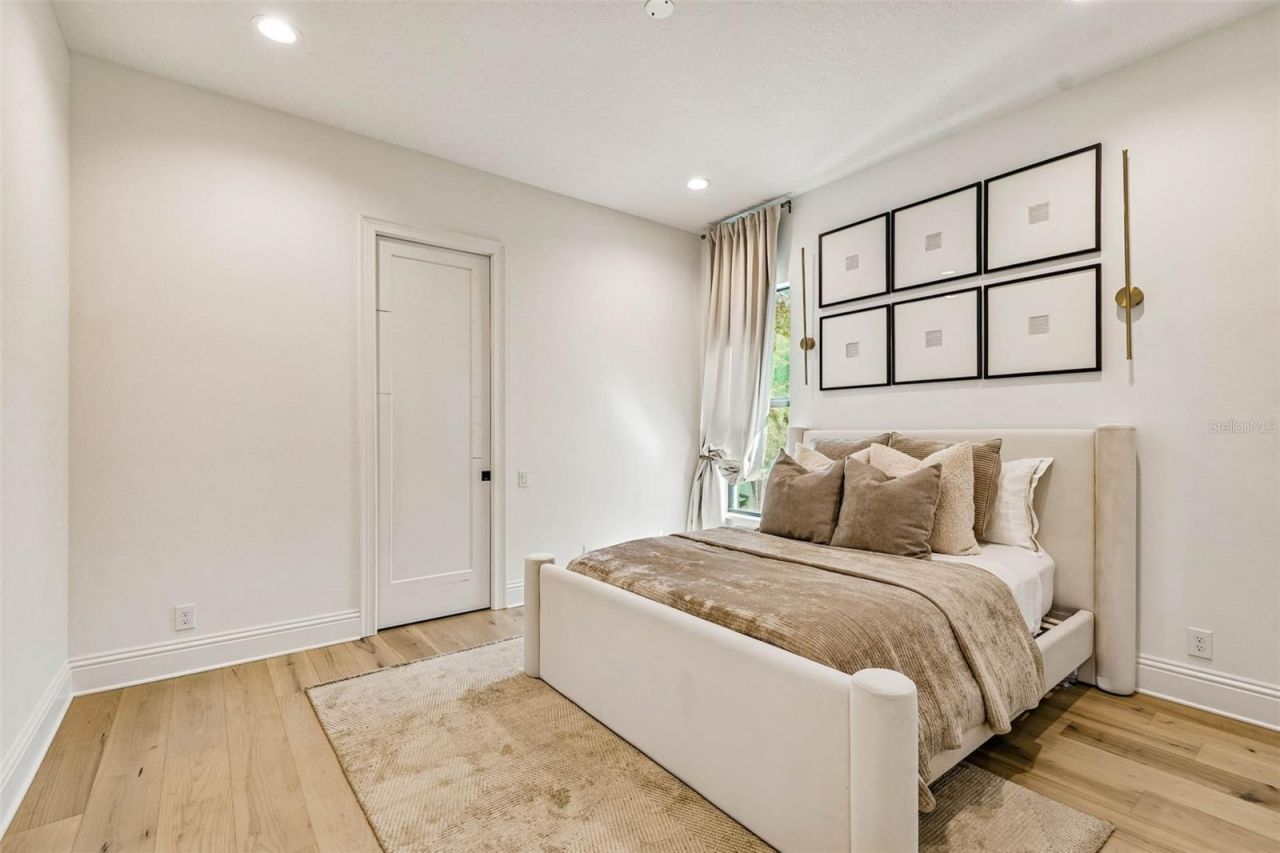 17720 Royal Eagle Lane, Lutz, FL 33549 Photo