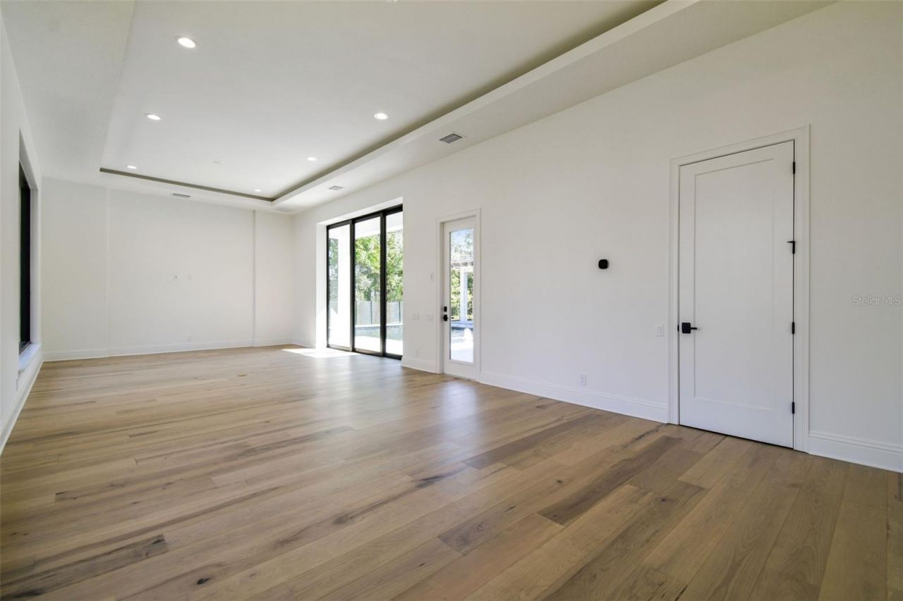 17720 Royal Eagle Lane, Lutz, FL 33549 Photo