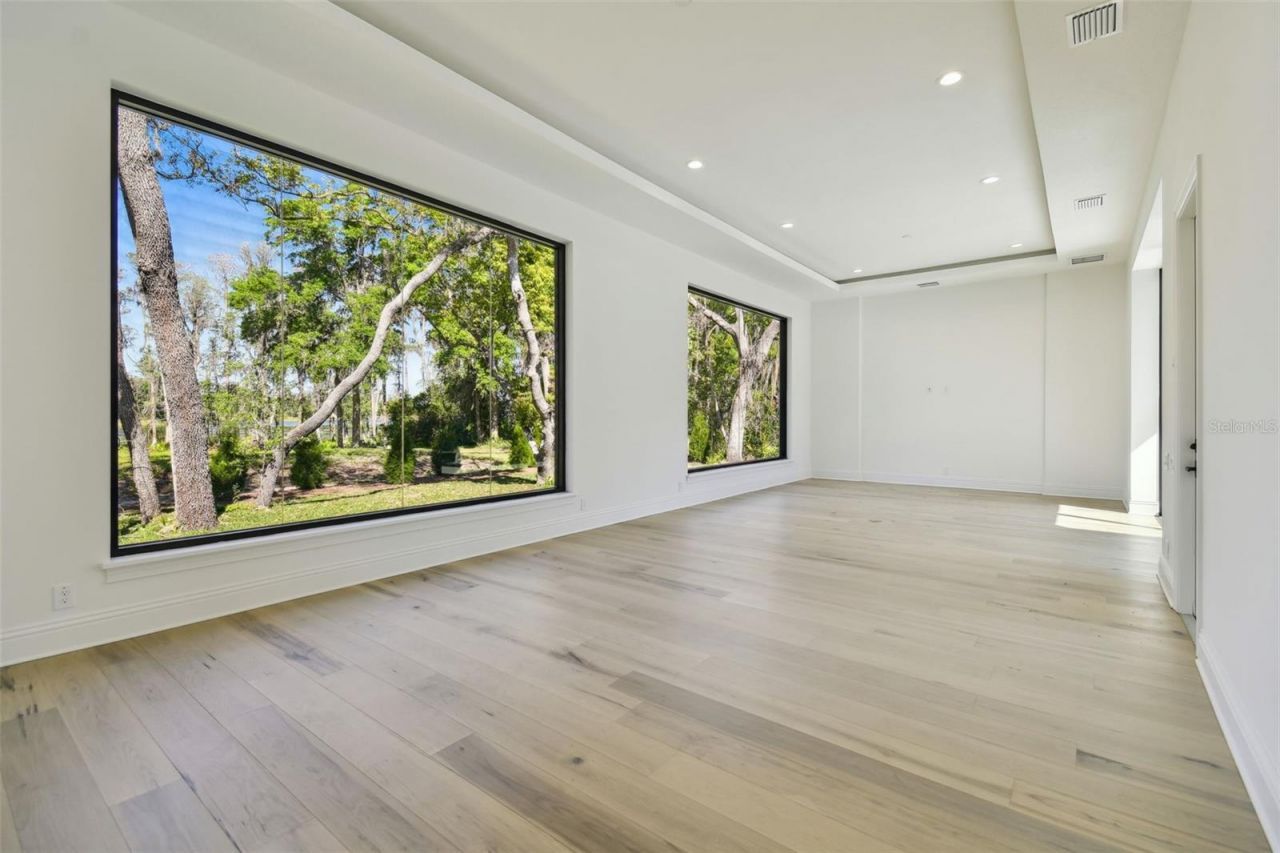 17720 Royal Eagle Lane, Lutz, FL 33549 Photo