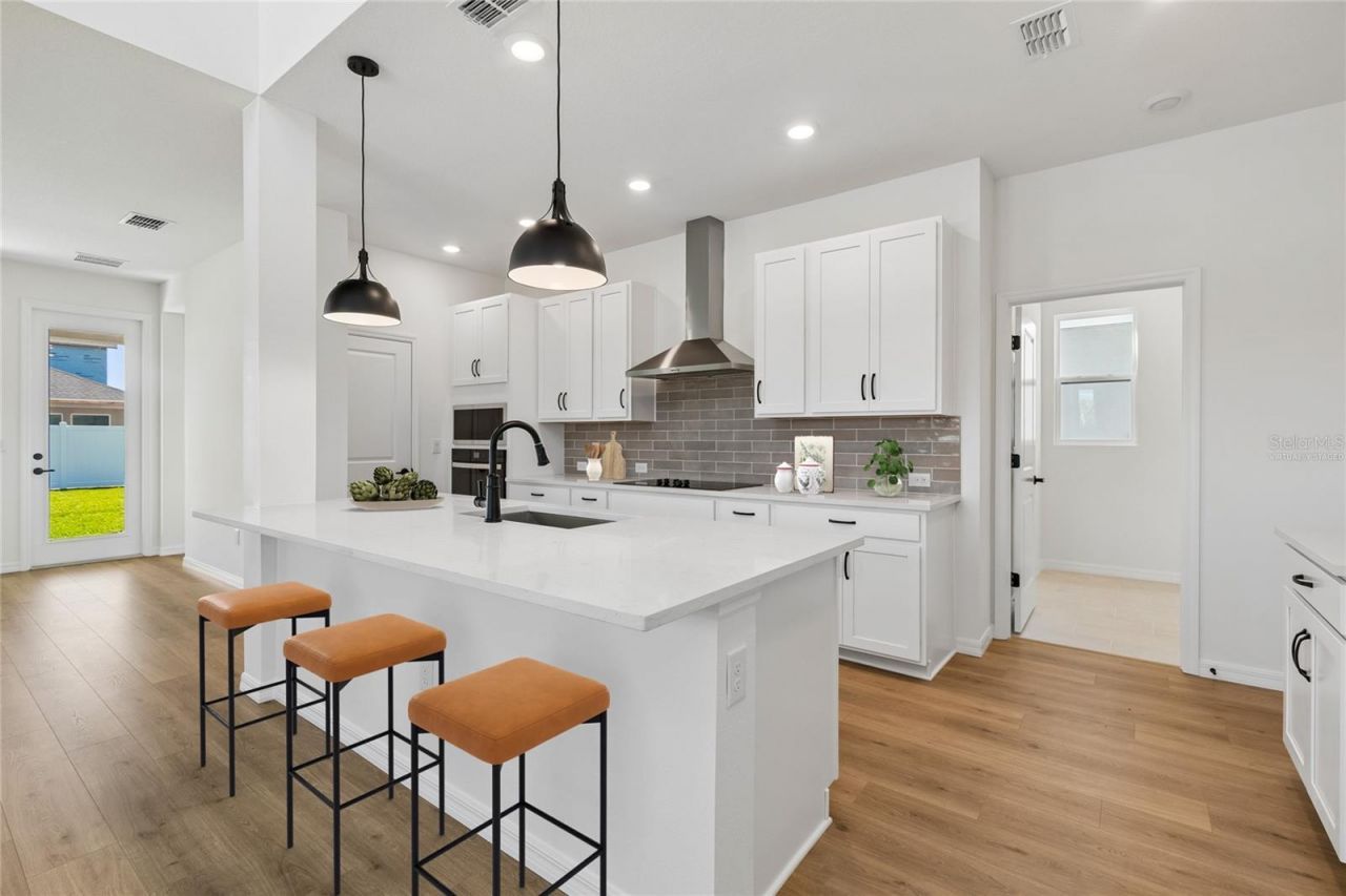 15227 Eastlyn Drive, Bradenton, FL 34212 Photo