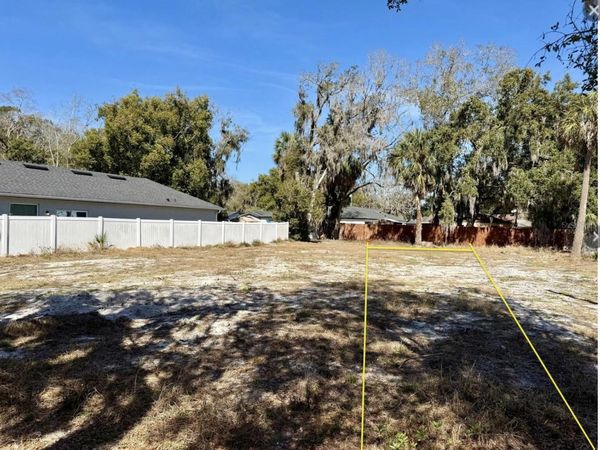 2001 BATES AVENUE, EUSTIS, FL 32726