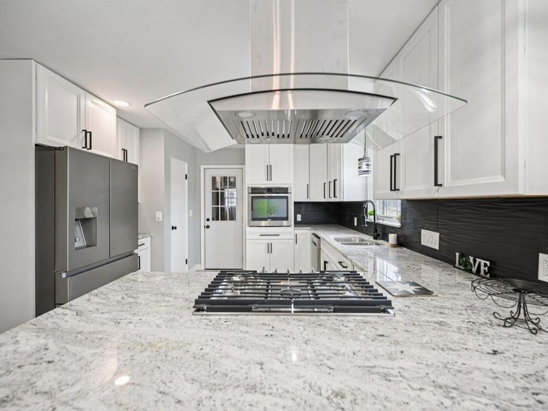 1050 Lake View Drive, Zanesville, OH 43701 Photo 10