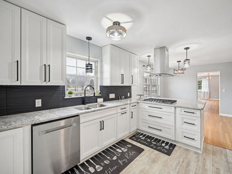 1050 Lake View Drive, Zanesville, OH 43701 Photo 14