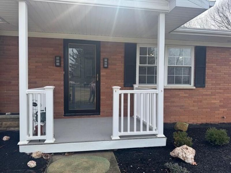 1050 Lake View Drive, Zanesville, OH 43701 Photo 3