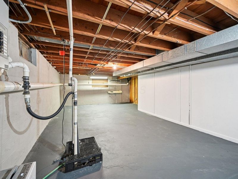 1050 Lake View Drive, Zanesville, OH 43701 Photo 30