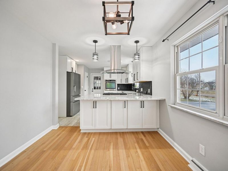 1050 Lake View Drive, Zanesville, OH 43701 Photo 8