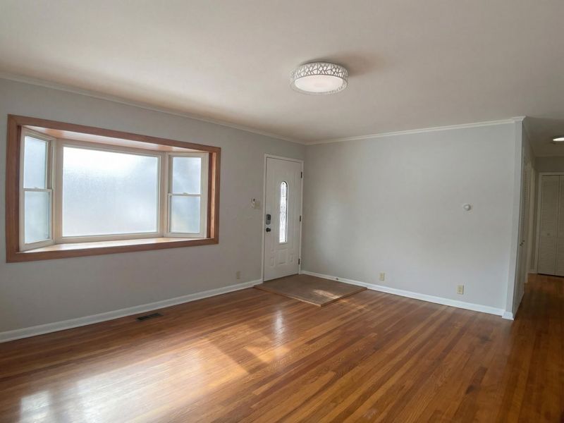 940 Minerva Avenue, Columbus, OH 43229 Photo 3