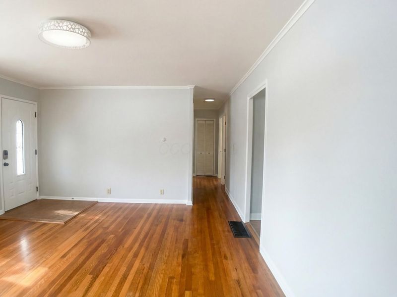 940 Minerva Avenue, Columbus, OH 43229 Photo 9