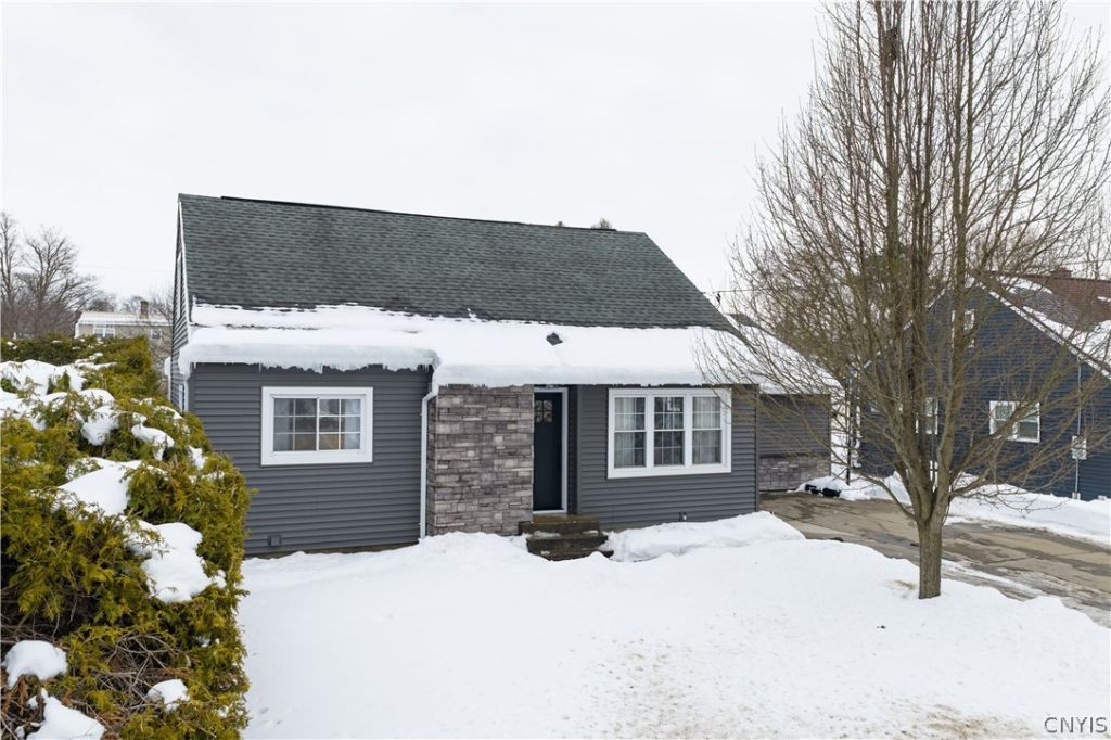 136 Forrest Street, Utica, NY 13502 Main Photo