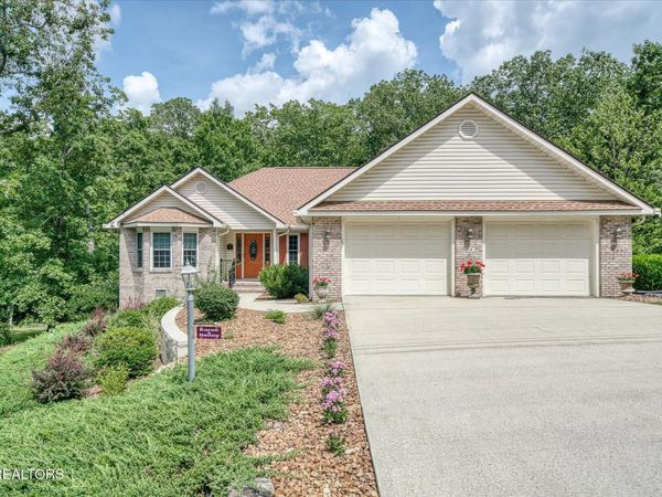 114 Bent Oak Terrace, Crossville, TN 38558