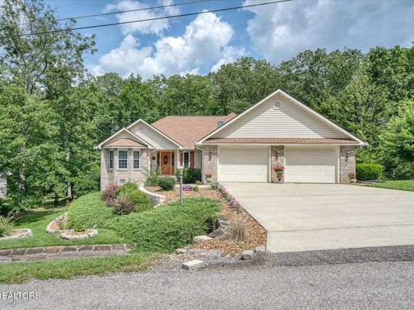 114 Bent Oak Terrace, Crossville, TN 38558