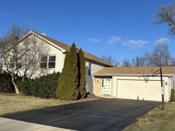 34 E Harbor Drive, Lake Zurich, IL 60047