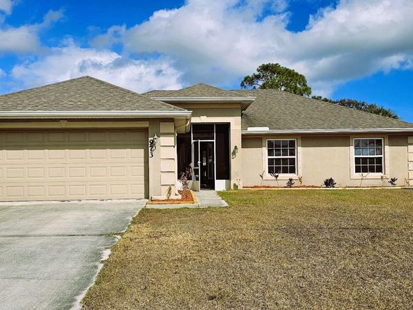973 SE Bywood Avenue, Port St. Lucie, FL 34984