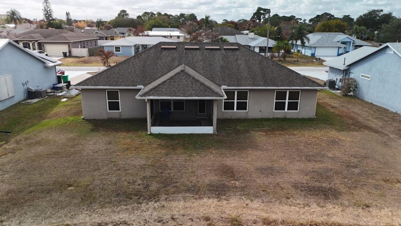 973 SE Bywood Avenue, Port Saint Lucie, FL 34984 Photo