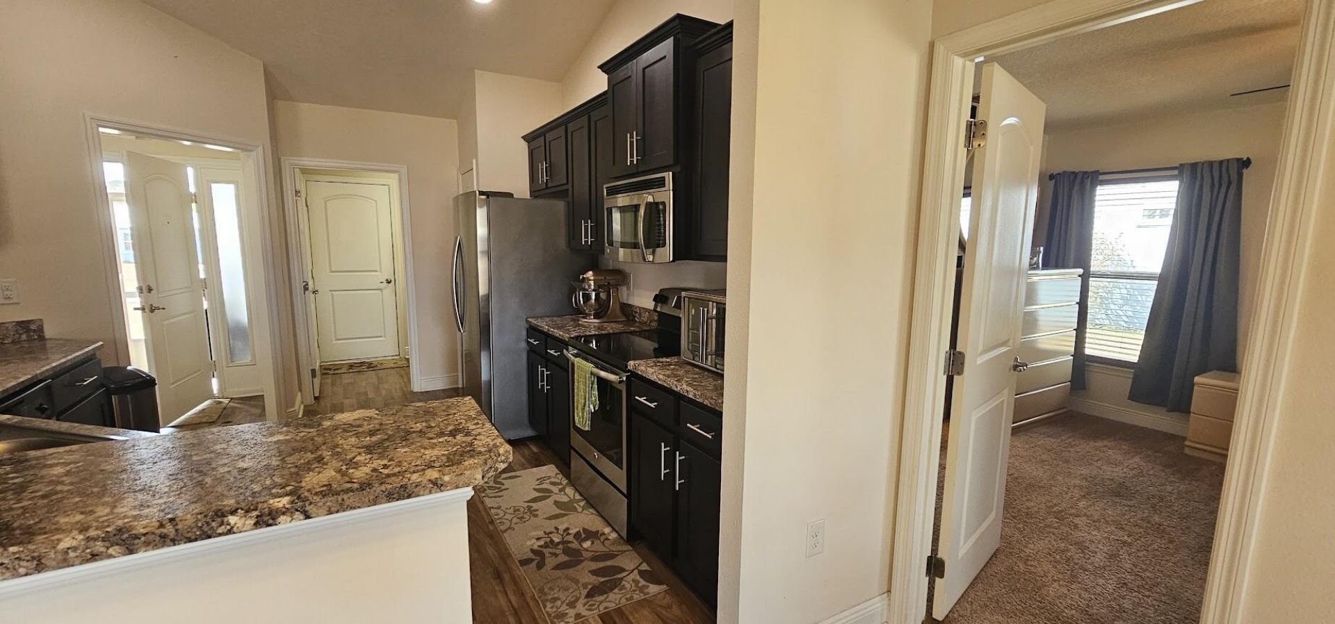 973 SE Bywood Avenue, Port Saint Lucie, FL 34984 Photo