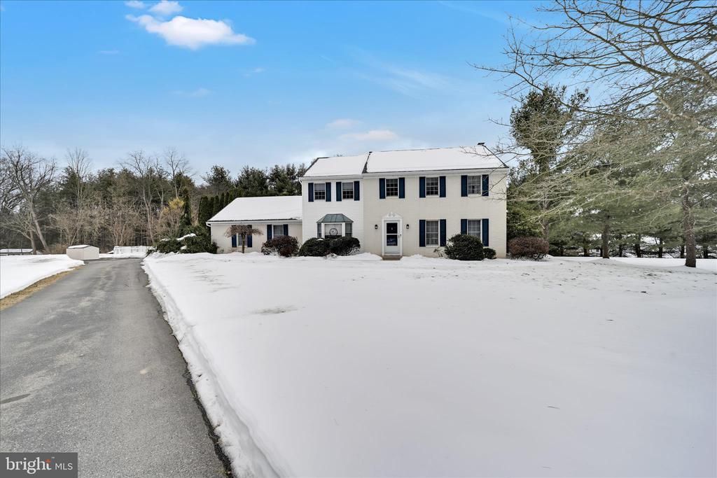 1823 RIDGEWOOD ROAD, ORWIGSBURG, PA 17961