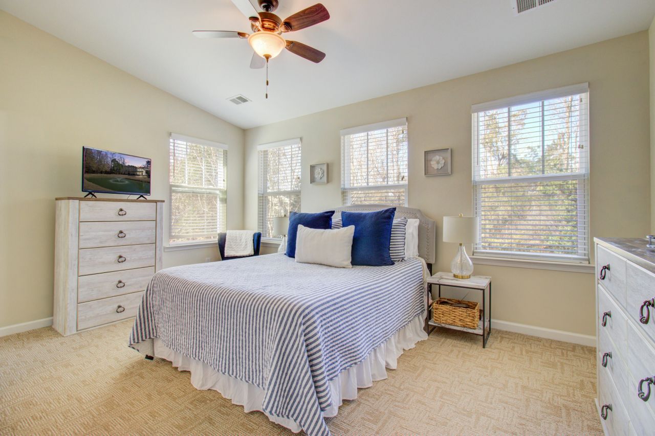 229 Bennett Lane Photo 15