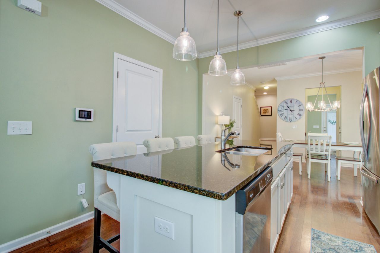 229 Bennett Lane Photo 7