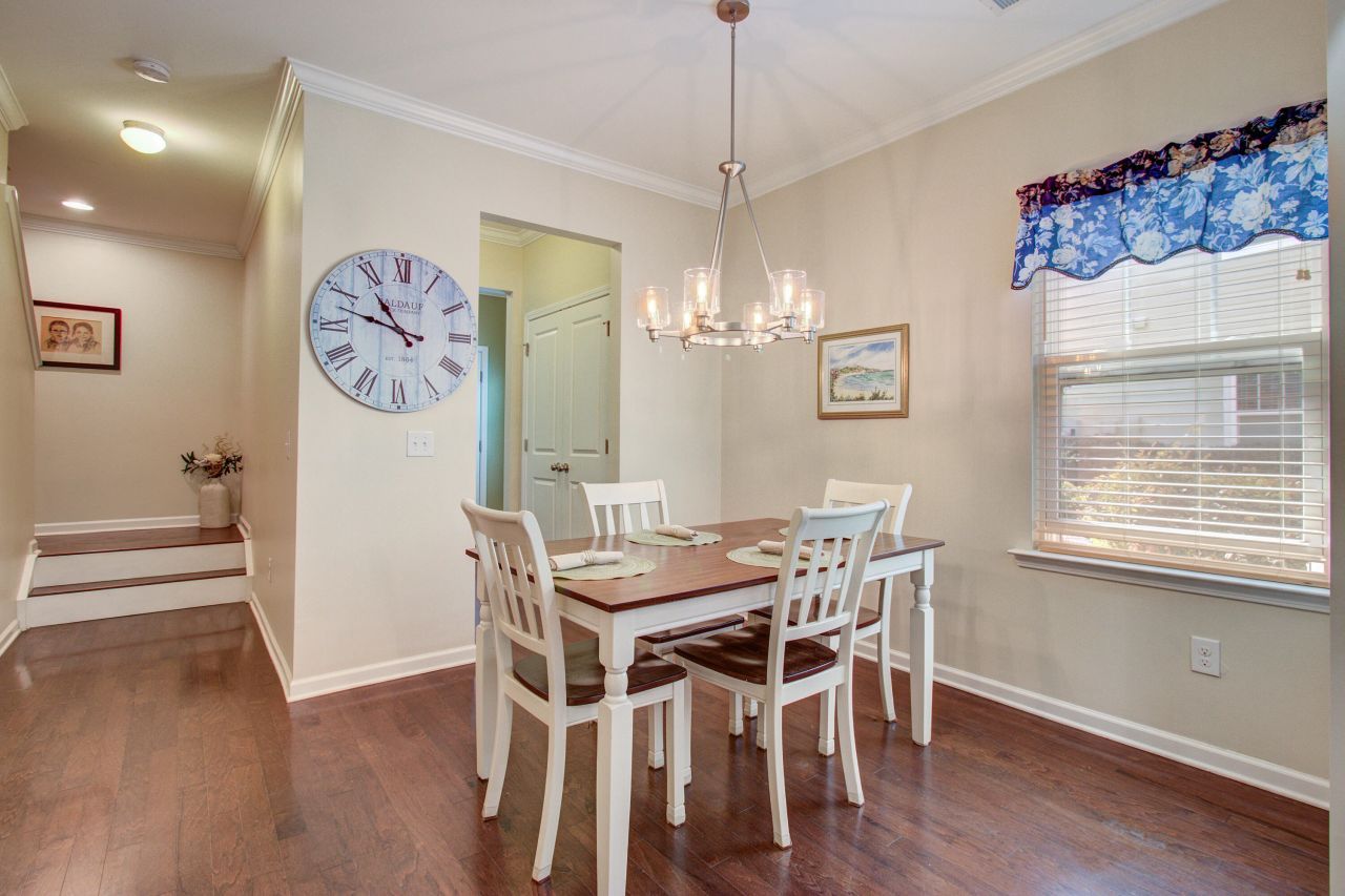 229 Bennett Lane Photo 8