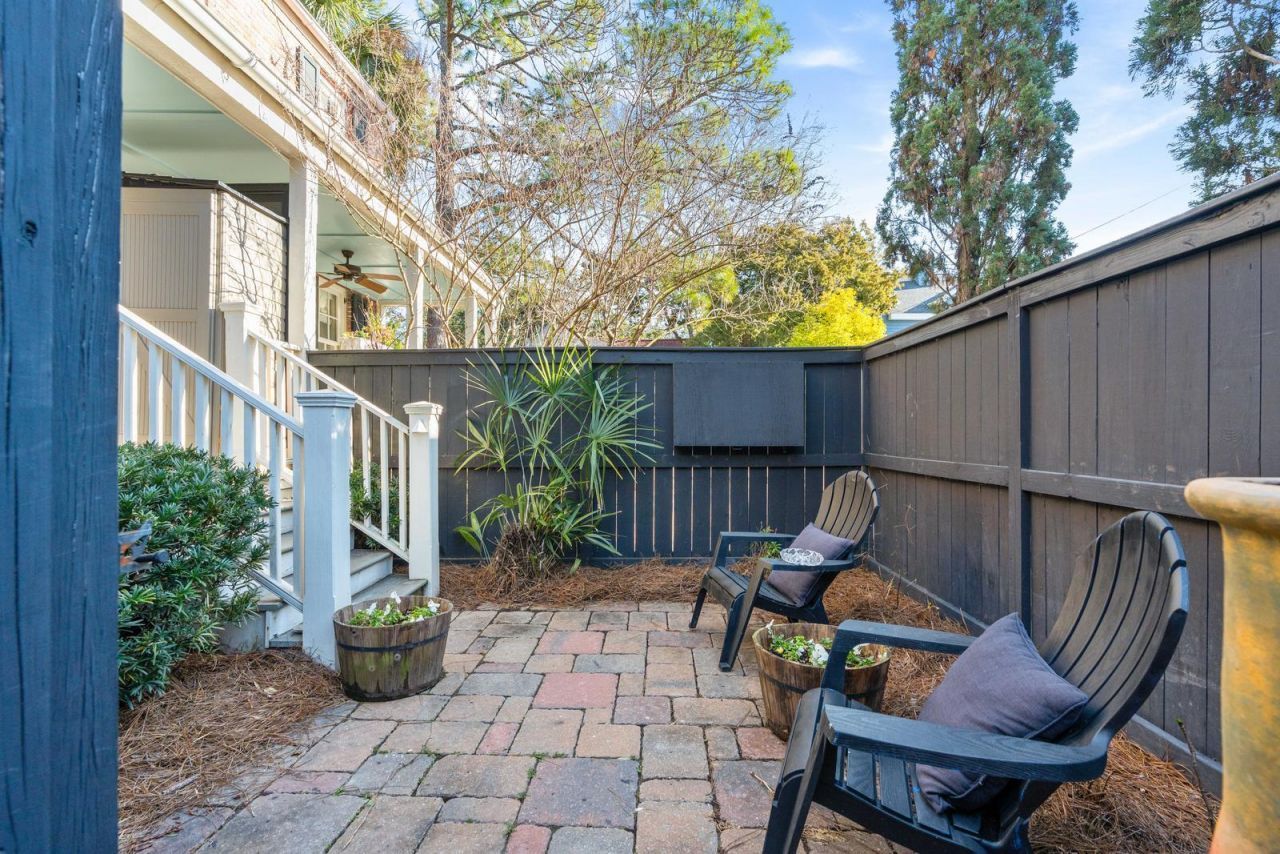 51 Gadsden Street Photo 14