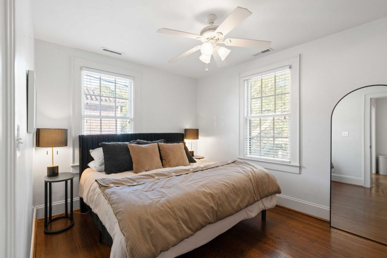 51 Gadsden Street Photo 17