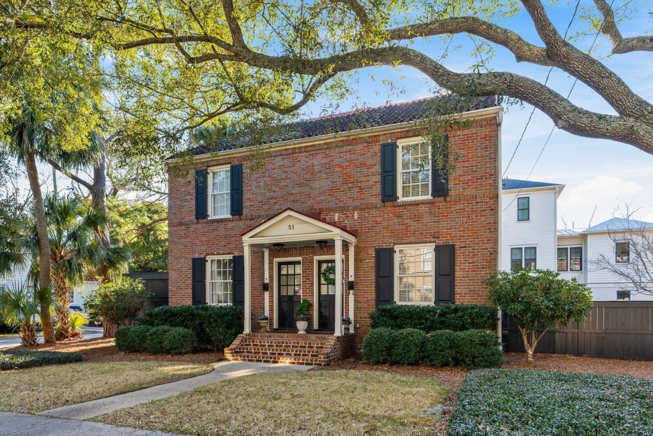 51 Gadsden Street Photo 25