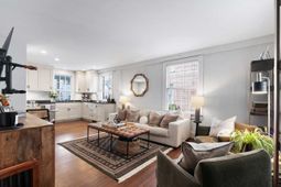 51 Gadsden Street photo 4