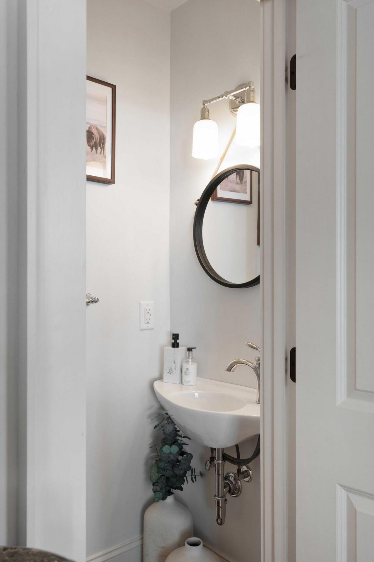 51 Gadsden Street Photo 9