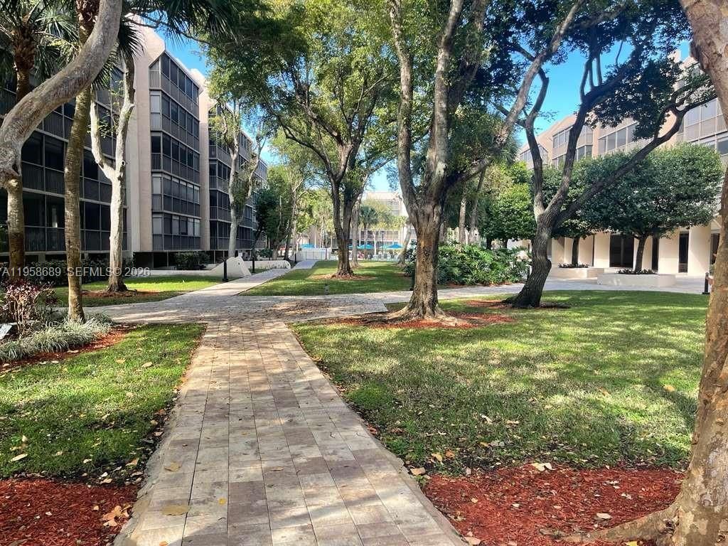 2802 N 46th Ave, Unit B425, Hollywood, FL 33021 Photo