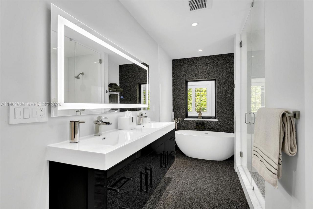 231 Fluvia Ave, Coral Gables, FL 33134 Photo