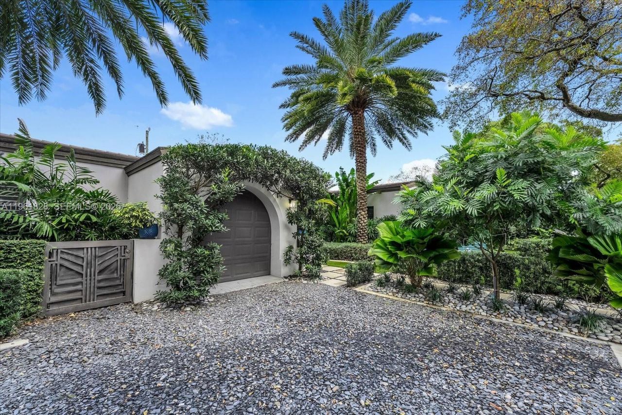 231 Fluvia Ave, Coral Gables, FL 33134 Photo