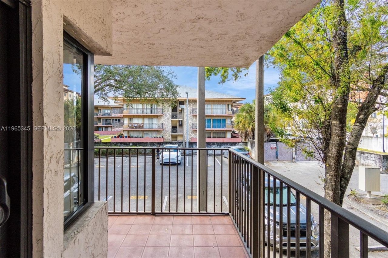 4705 SW 62nd Ave, Unit 204, Davie, FL 33314 Photo