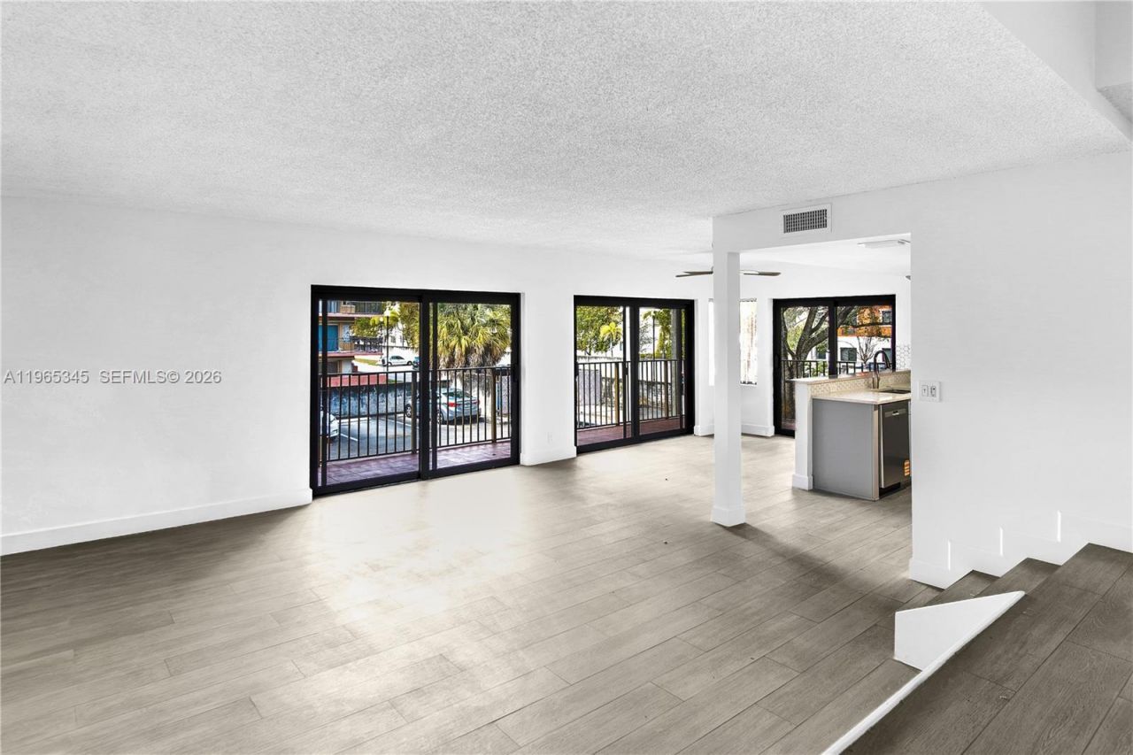 4705 SW 62nd Ave, Unit 204, Davie, FL 33314 Photo