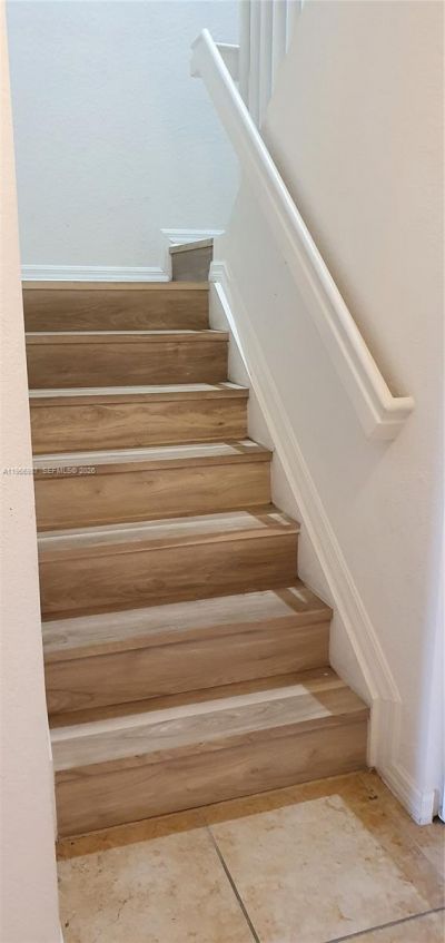 8899 NW 107 Ct, Unit 211-12, Doral, FL 33178 Photo