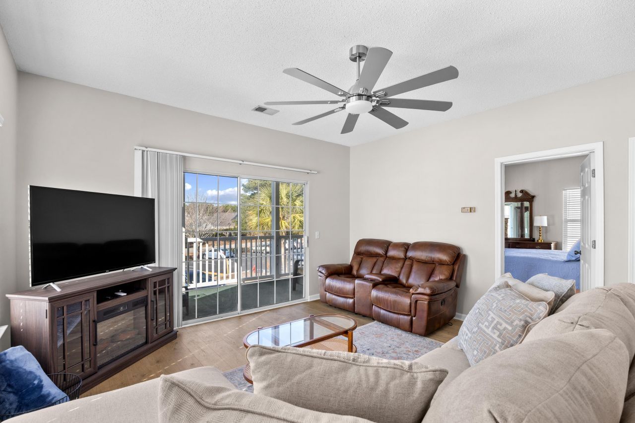 2030 Cross Gate Blvd. Photo 11