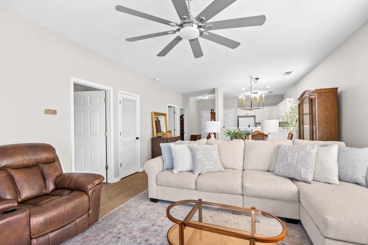 2030 Cross Gate Blvd. Photo 12