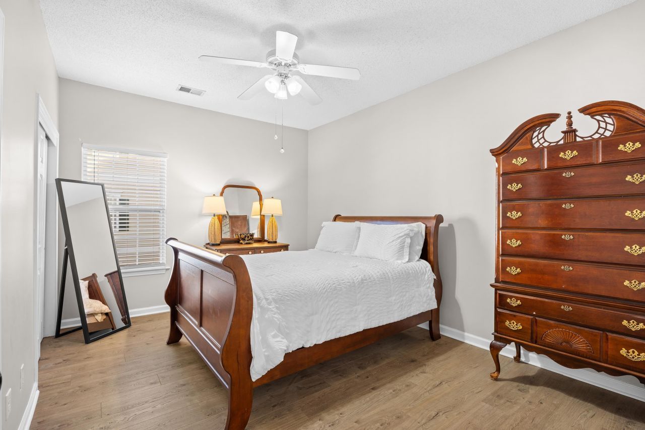 2030 Cross Gate Blvd. Photo 21