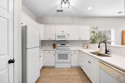 2030 Cross Gate Blvd. photo 4