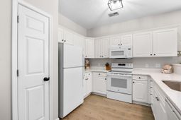 2030 Cross Gate Blvd. photo 4