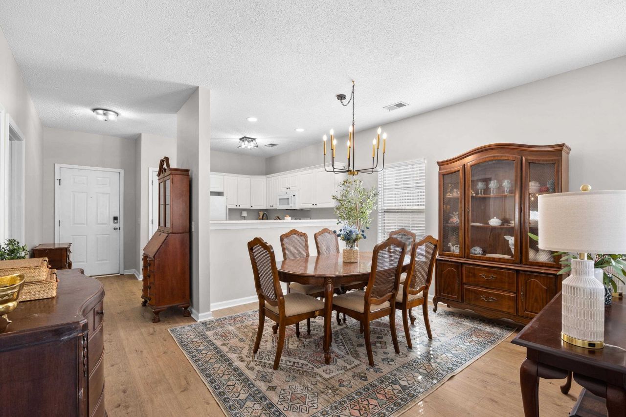 2030 Cross Gate Blvd. Photo 7